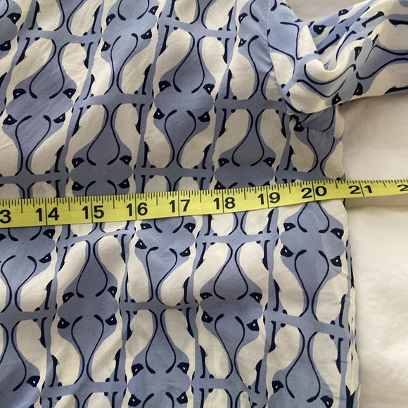 J Crew silk cat top - Picture 5 of 6